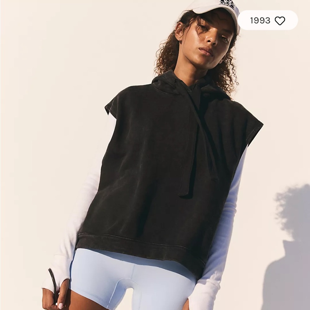 NWT ONLY About time hooded top in size large